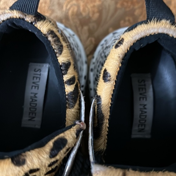 Steve Madden Women's Cliff Animal Sneaker- Size 8 - Picture 12 of 12